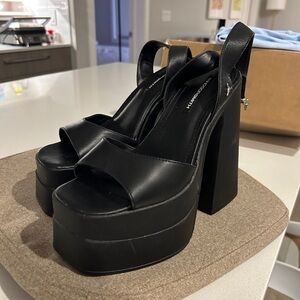 Windsor Smith Black Platform Sandals